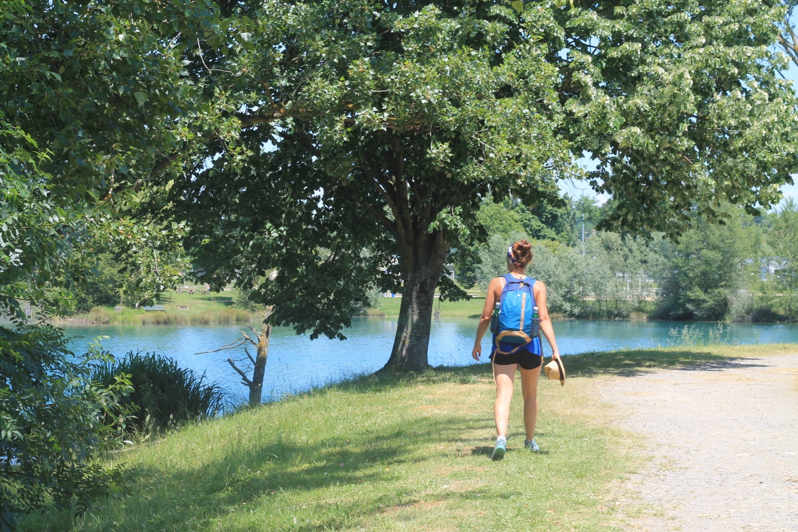 pausa gastronómica. paseo lago de Montréjeau